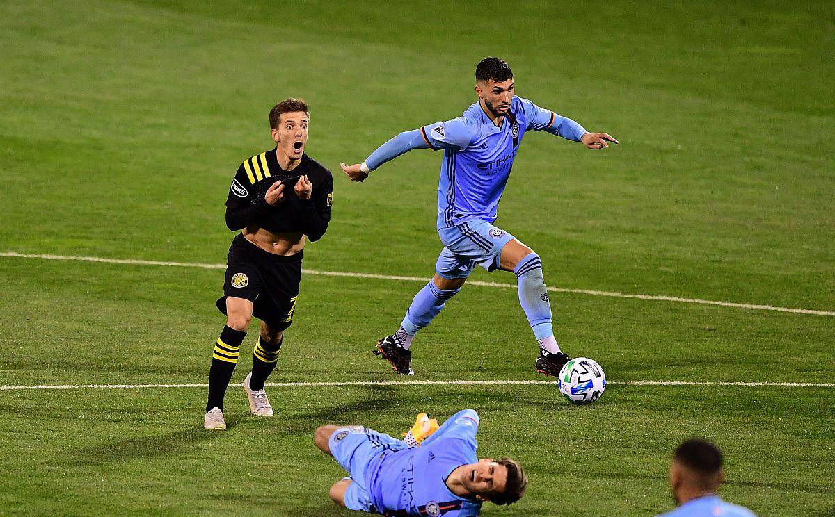 半岛体育平台-关于巴黎圣日耳曼经验不足，遭受打击的信息