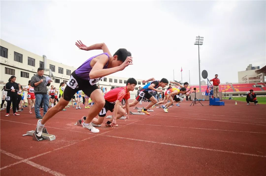 关于河北队在比赛中展现出顽强的拼搏意识,为球队争光的信息 关于河北队在比赛中展现出顽强的拼搏意识,为球队争光的信息