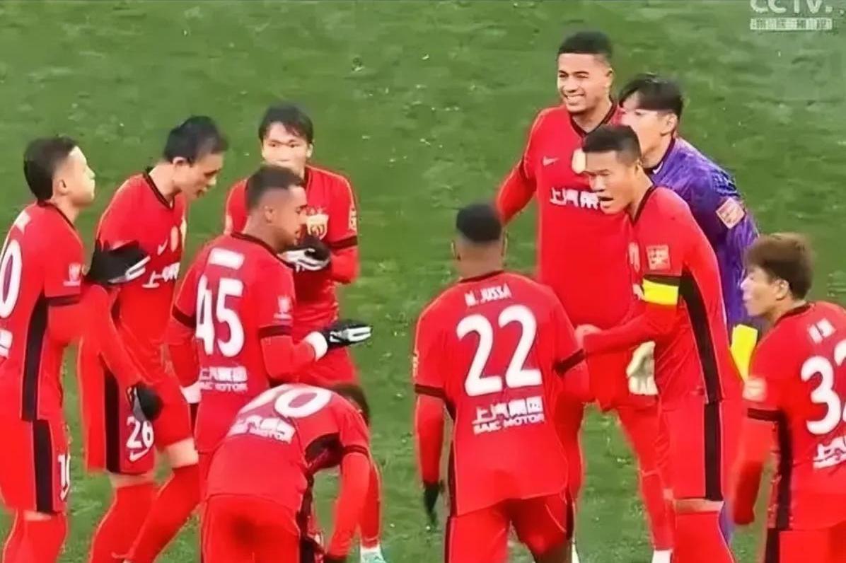 半岛体育网页版入口-中超球队展现团结精神，力争保持争冠态势的简单介绍