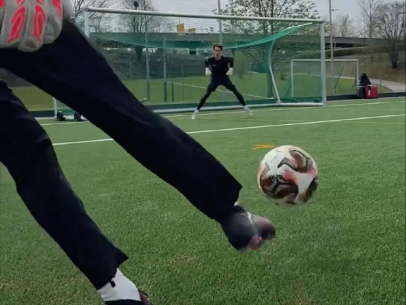 关于挪威女足门将神勇扑救，帮助球队保持不败！的信息