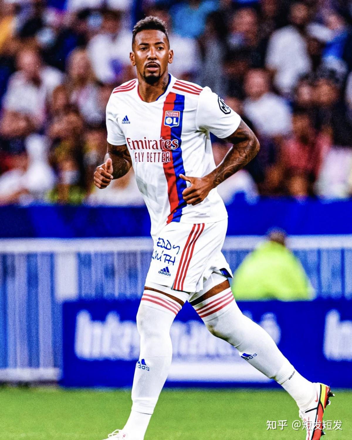 半岛体育视频-诺里奇主场取胜，重返降级区之外的简单介绍