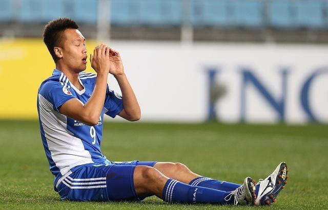 包含河北华夏幸福客场战平北京人和，保持不败纪录的词条