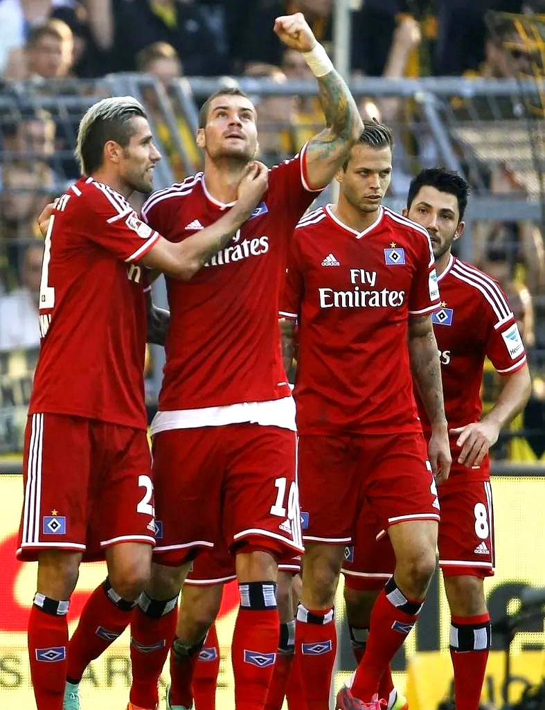 汉堡队在德甲比赛中展现出色实力 汉堡队在德甲比赛中展现出色实力