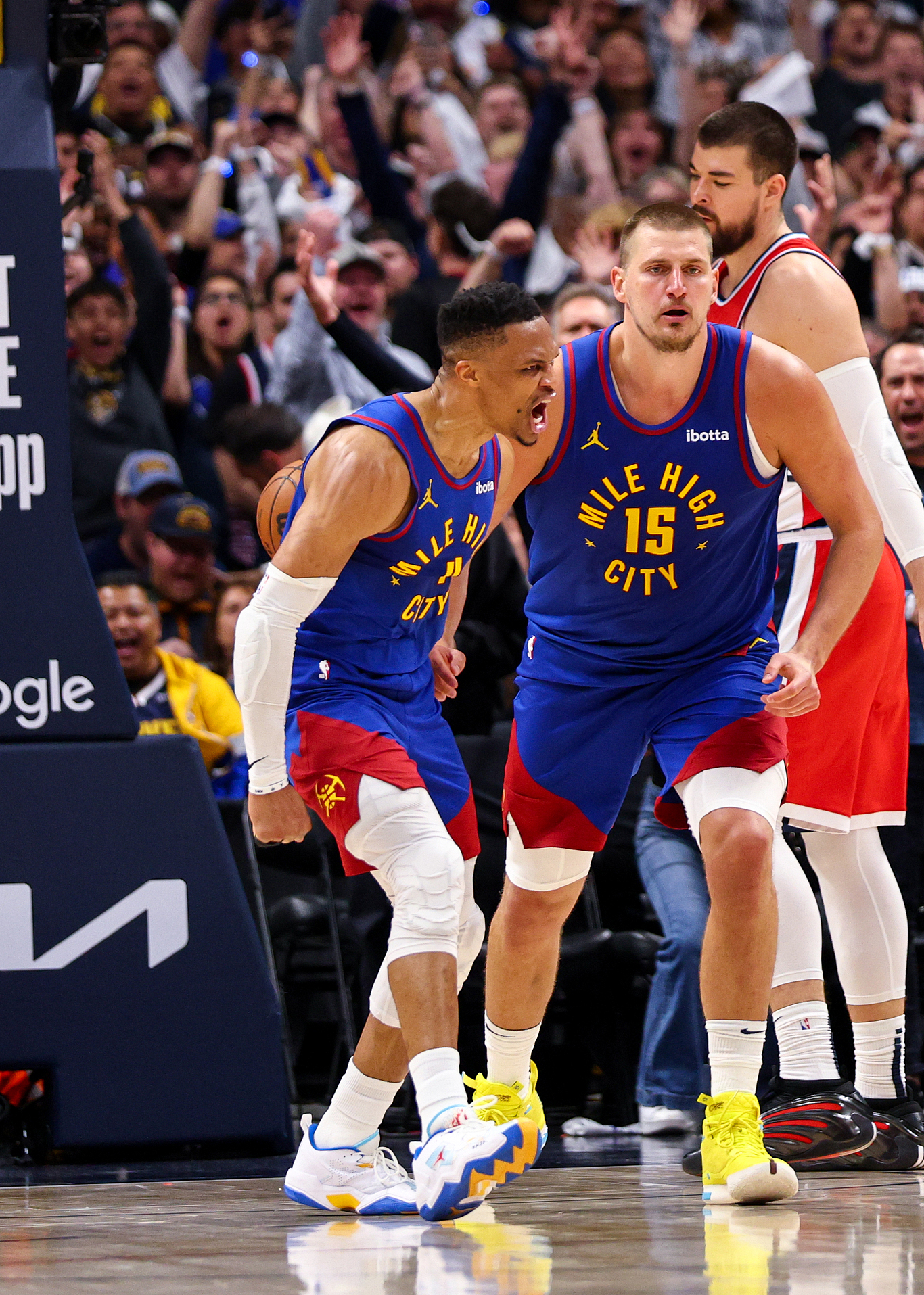 快船惊险胜开拓者,取得十一连胜 快船惊险胜开拓者,取得十一连胜