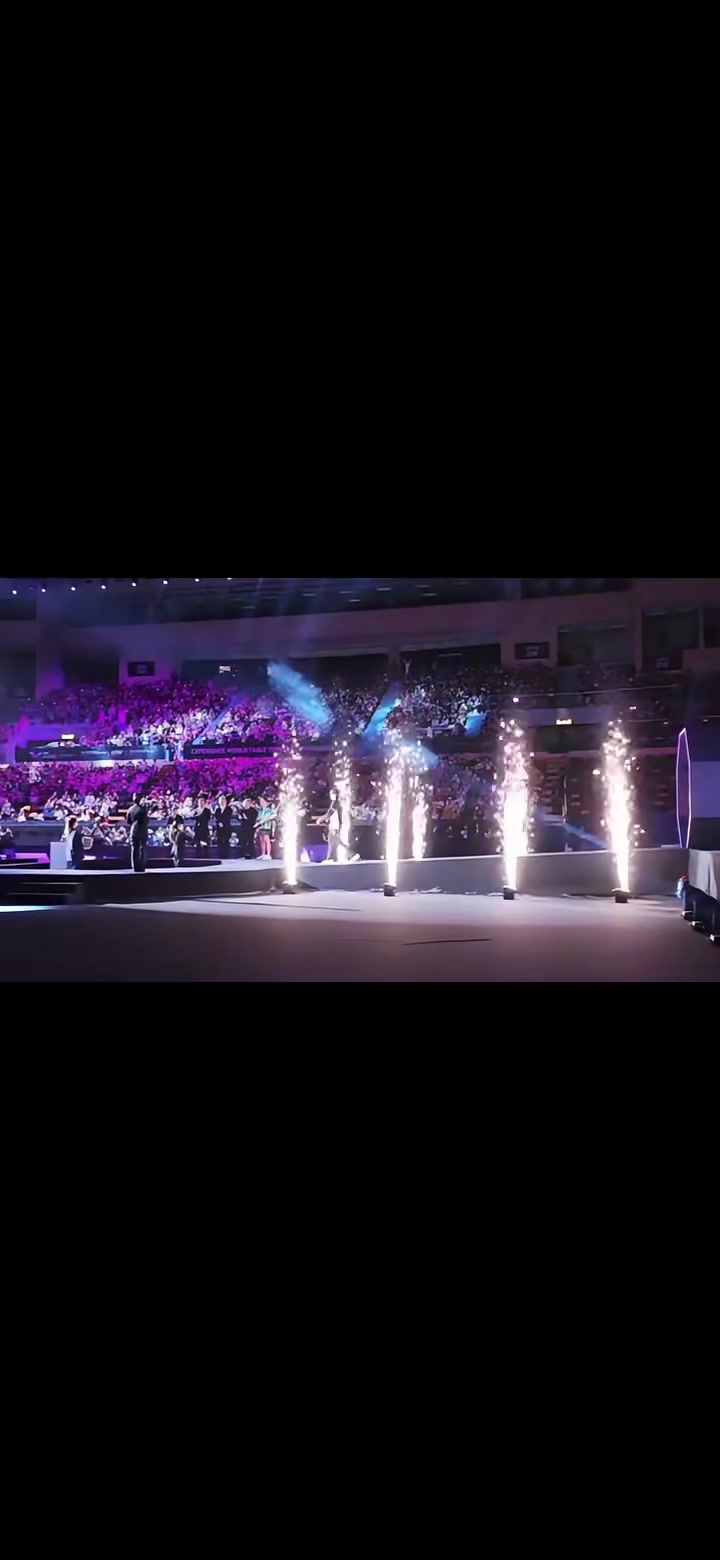 包含超强表现惊艳全场,球队实力显著,角逐风云的词条 包含超强表现惊艳全场,球队实力显著,角逐风云的词条