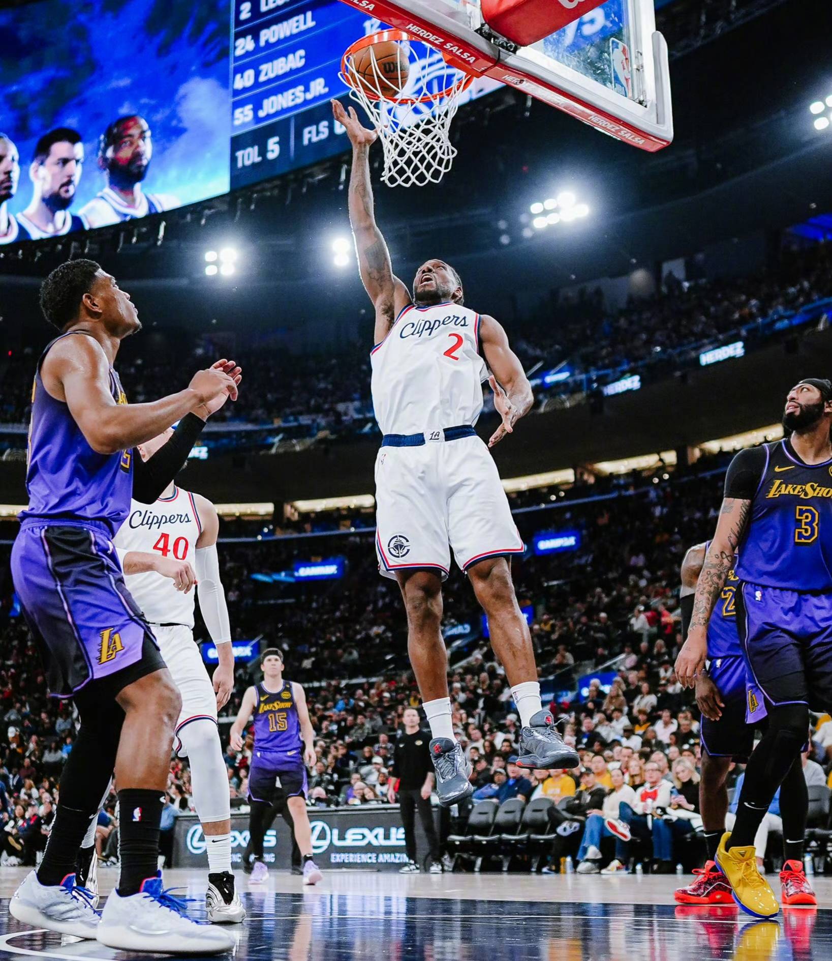 快船客场击败太阳,取得赛季首胜 快船客场击败太阳,取得赛季首胜