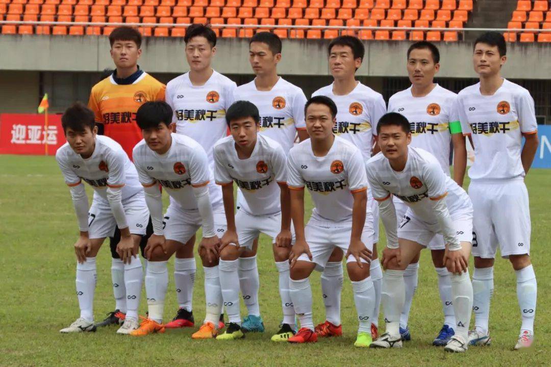 红黄牌频发,比赛节奏紧凑激烈的简单介绍 红黄牌频发,比赛节奏紧凑激烈的简单介绍